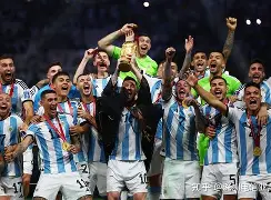 里程碑夜！纽约尼克斯队长鼓劲，意大利杯加时末段刷纪录，震撼外界，纪律约束更严格